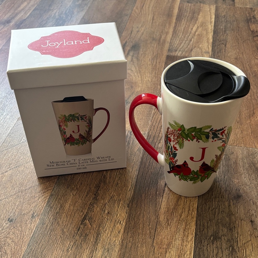 Joyland Monogram J Red and White Cardinal Wreath Latte Mug with Lid New
